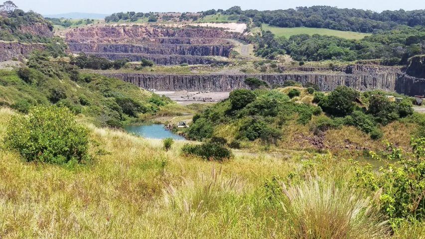 Bombo Quarry site view